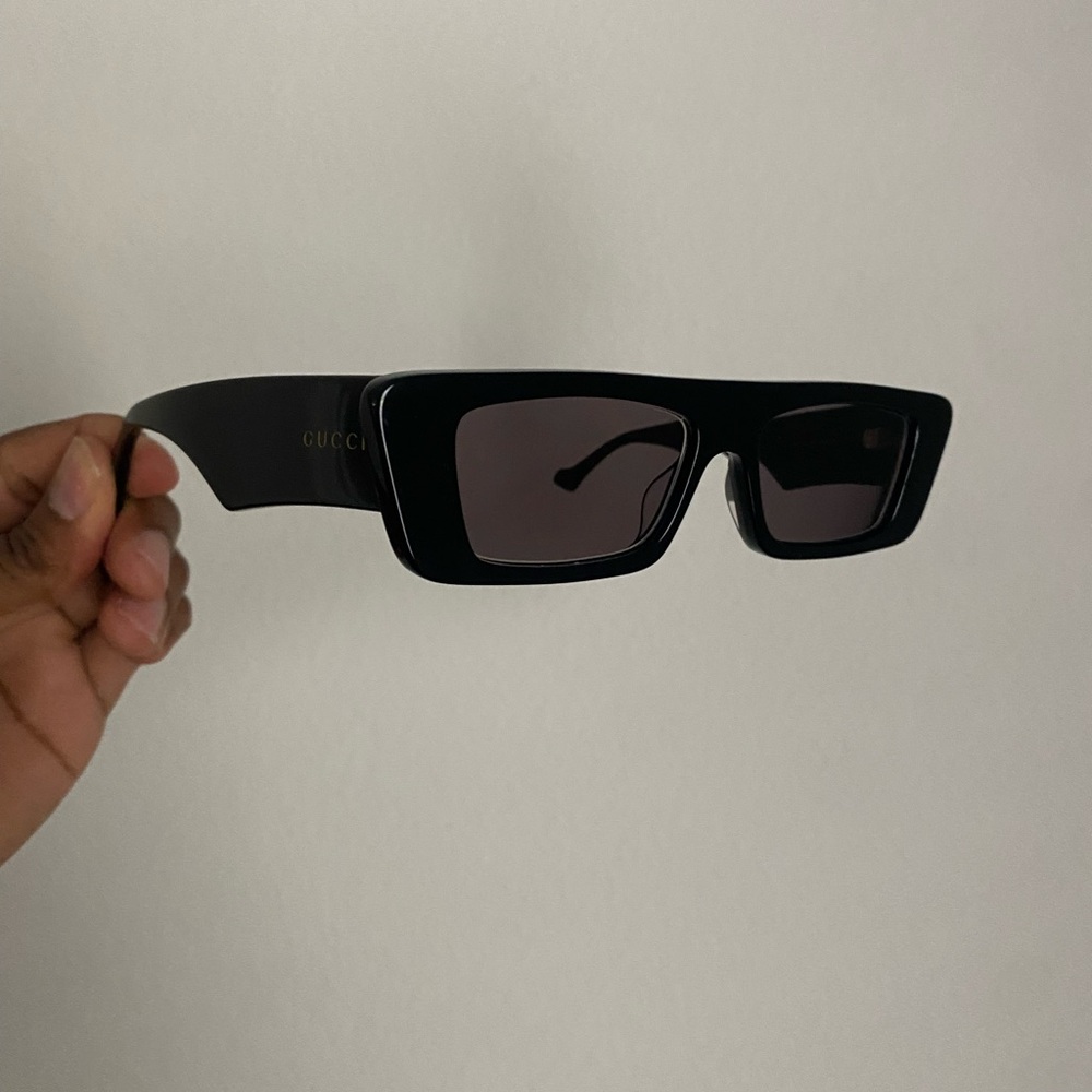 Gucci Black Rectangular Sunglasses